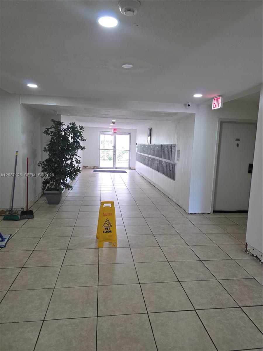 9310 Fontainebleau Boulevard
