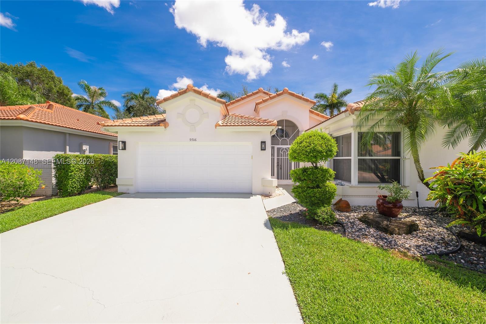 9706 Harbour Lake Circle gallery image #1
