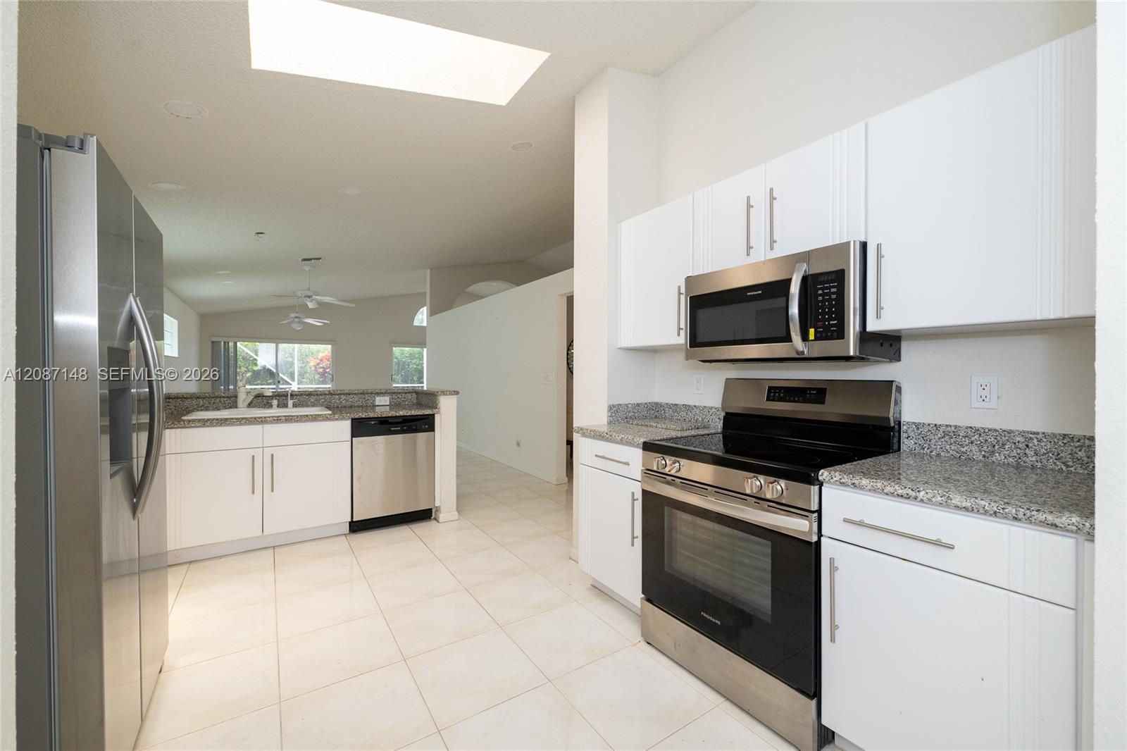 9706 Harbour Lake Circle gallery image #11
