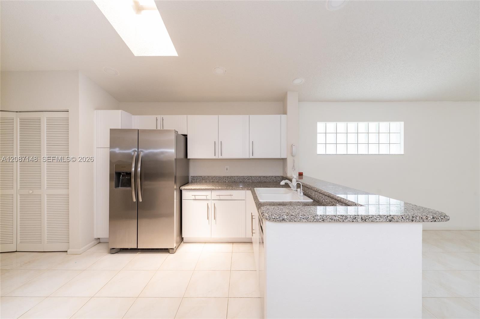 9706 Harbour Lake Circle gallery image #12