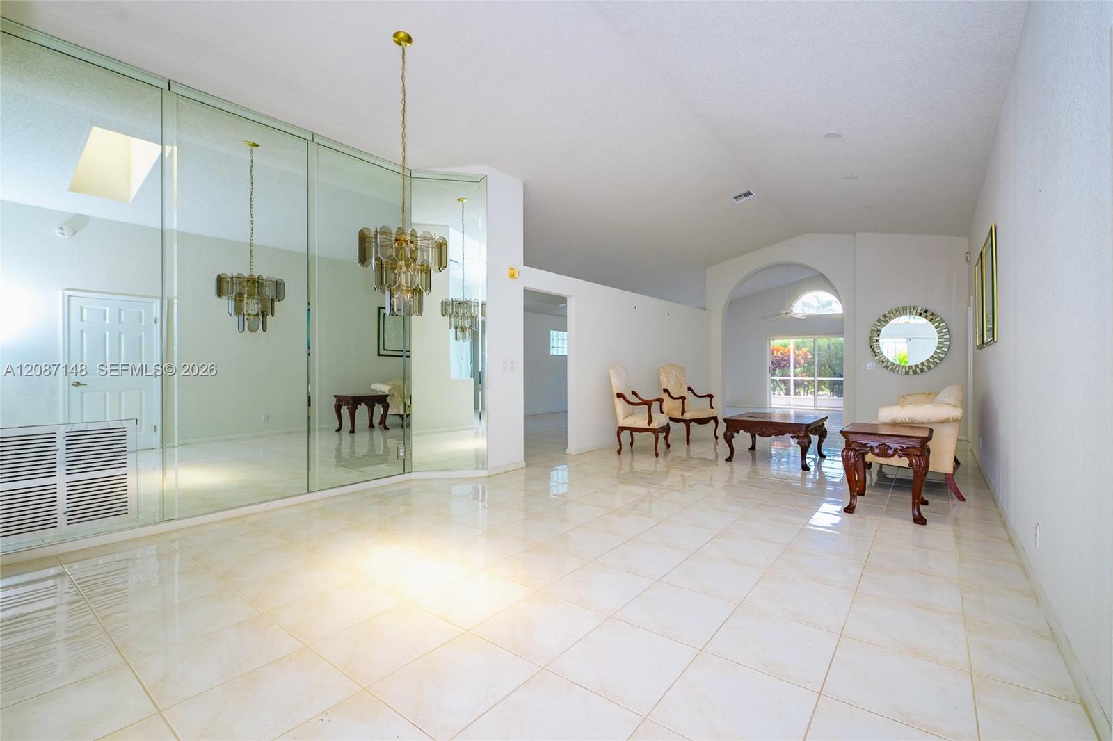 9706 Harbour Lake Circle gallery image #3
