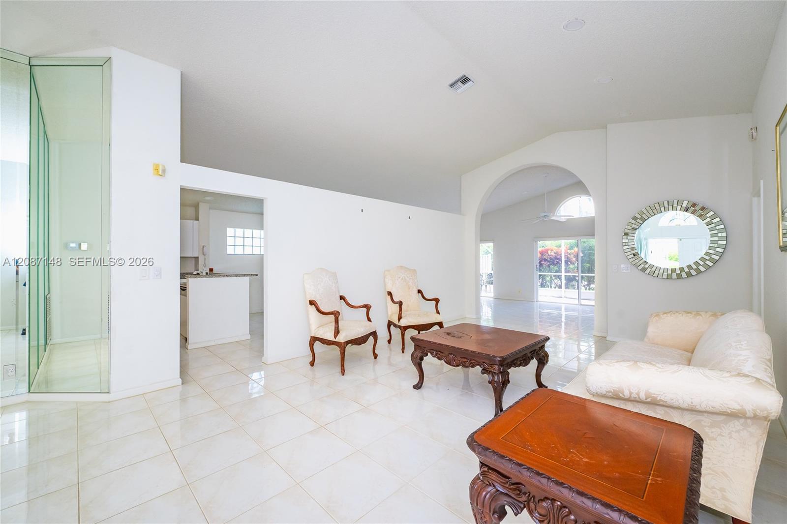9706 Harbour Lake Circle gallery image #6