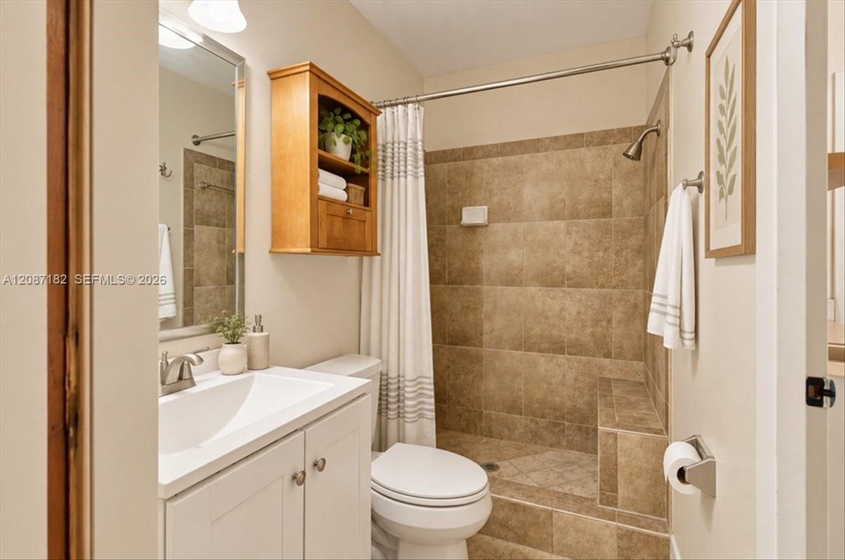 20120 Highland Lakes Boulevard