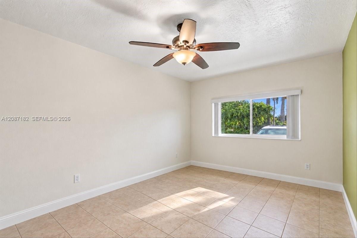 20120 Highland Lakes Boulevard
