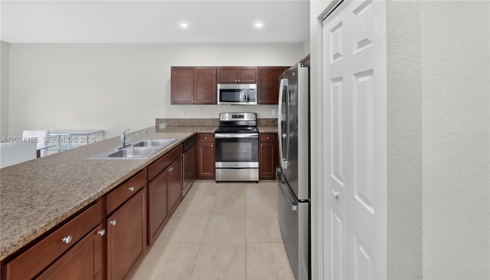 278 SE 31st Terrace