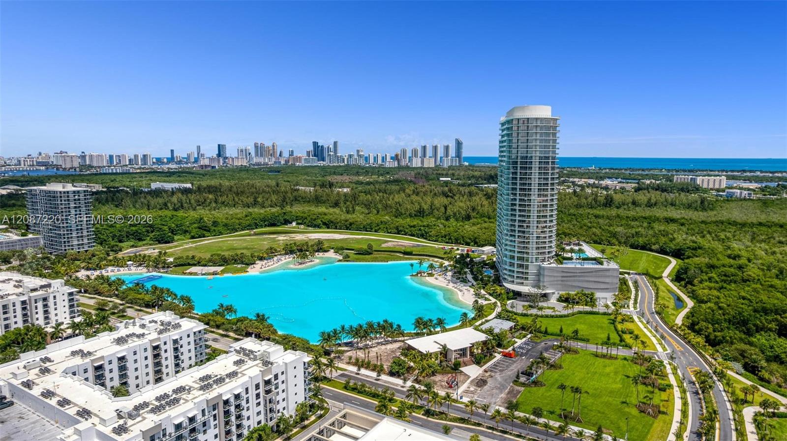 2411 Laguna