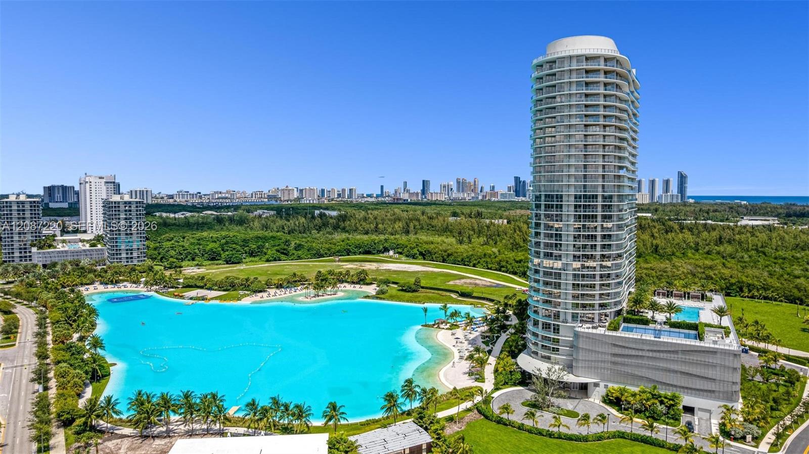 2411 Laguna