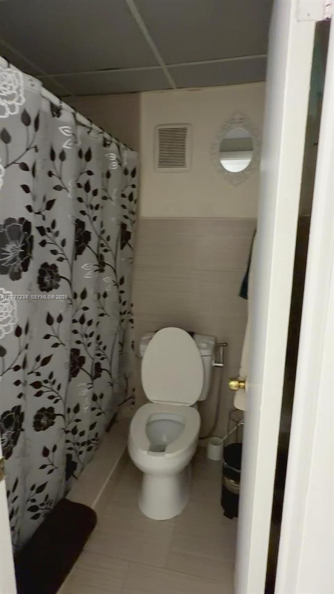 1225 W 35th Street