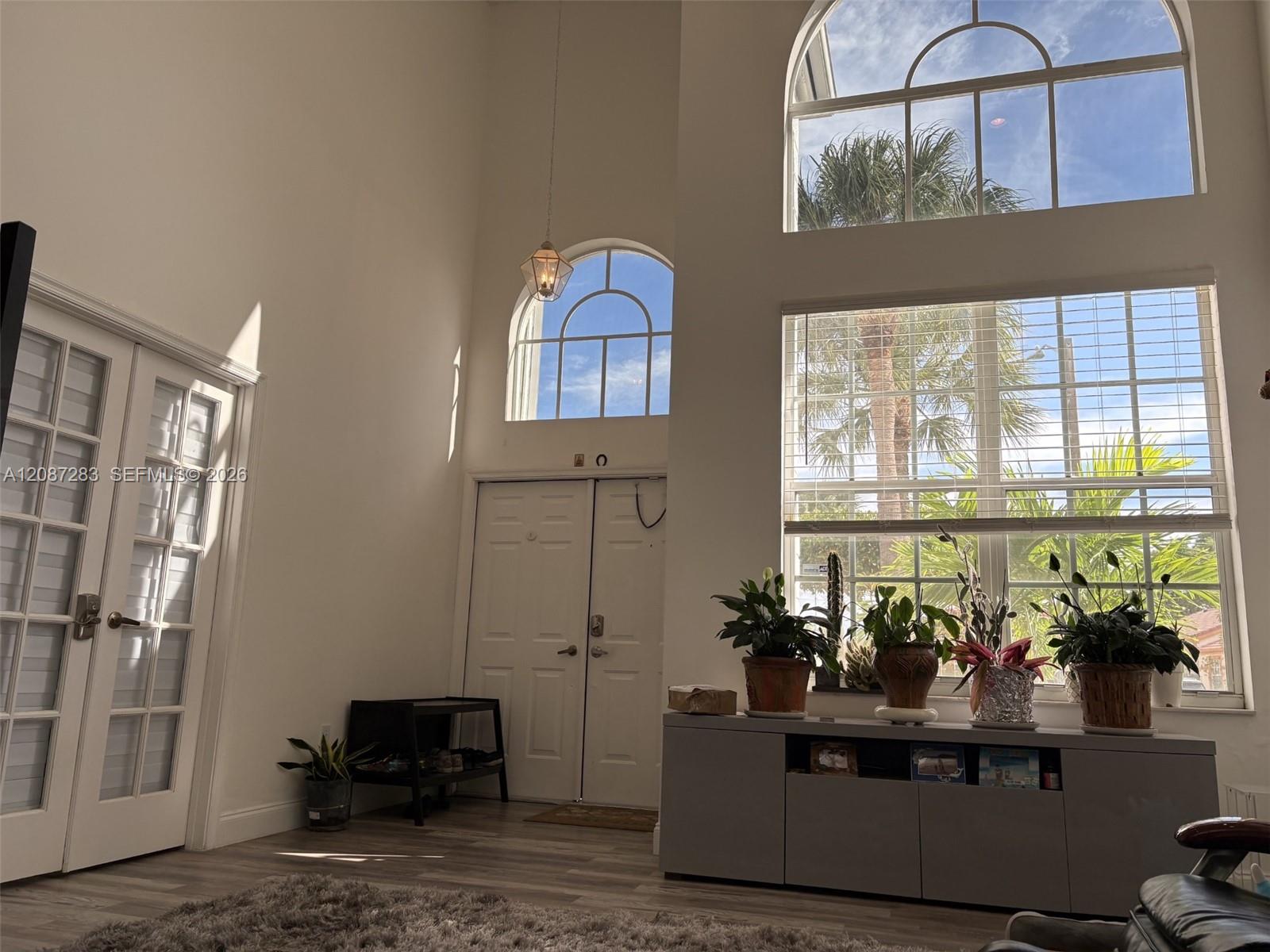 7647 Rockport Circle