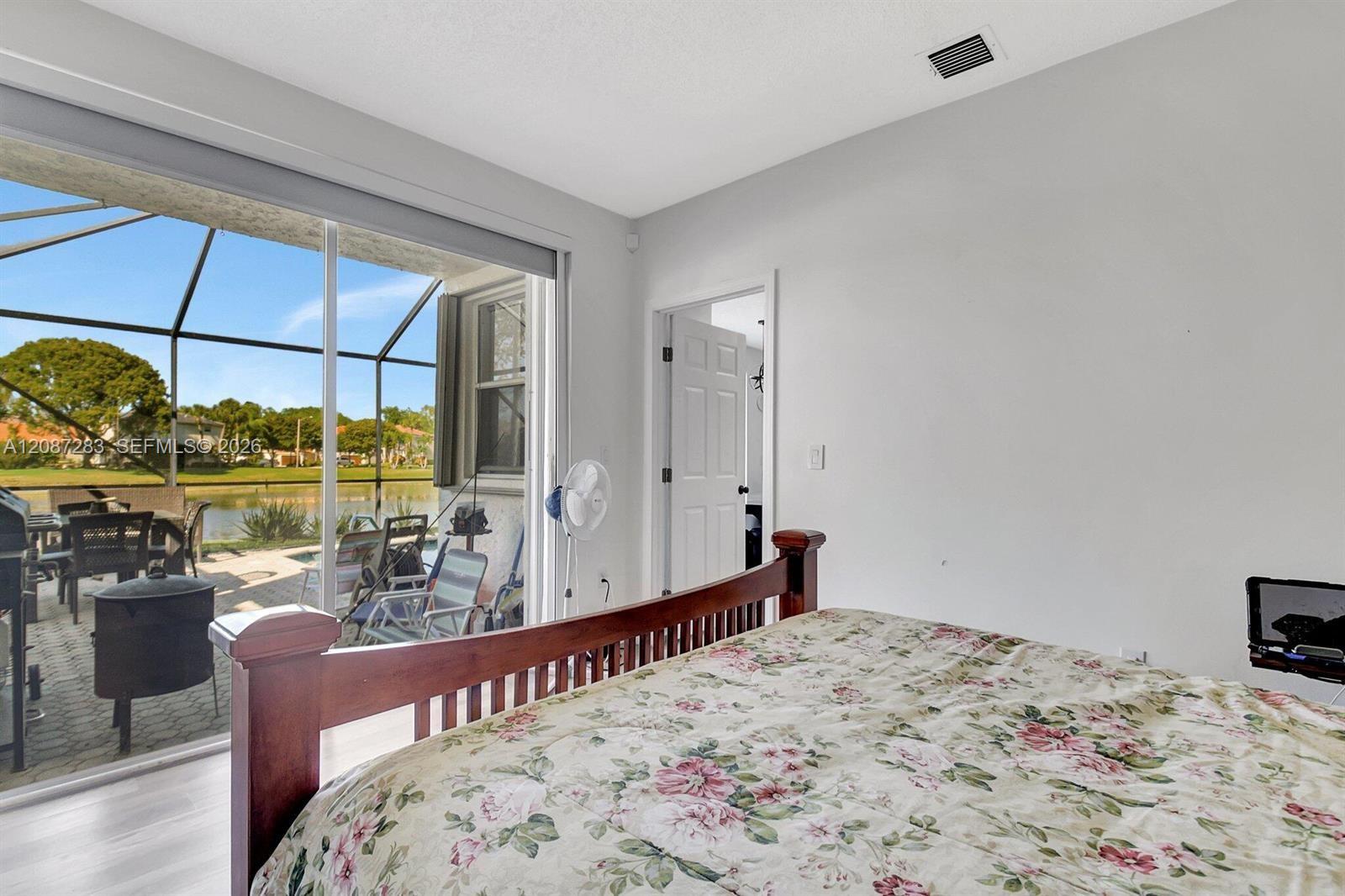7647 Rockport Circle