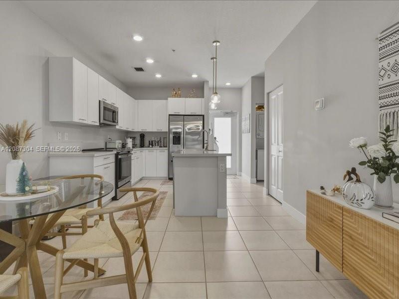 8201 NW 41st Street