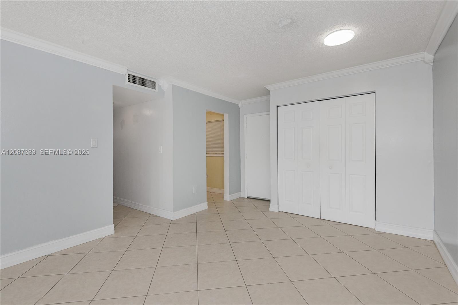1725 W 60th Street
