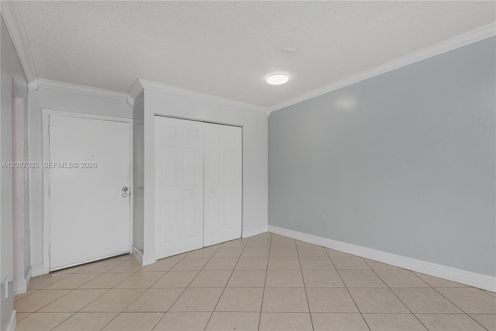 1725 W 60th Street