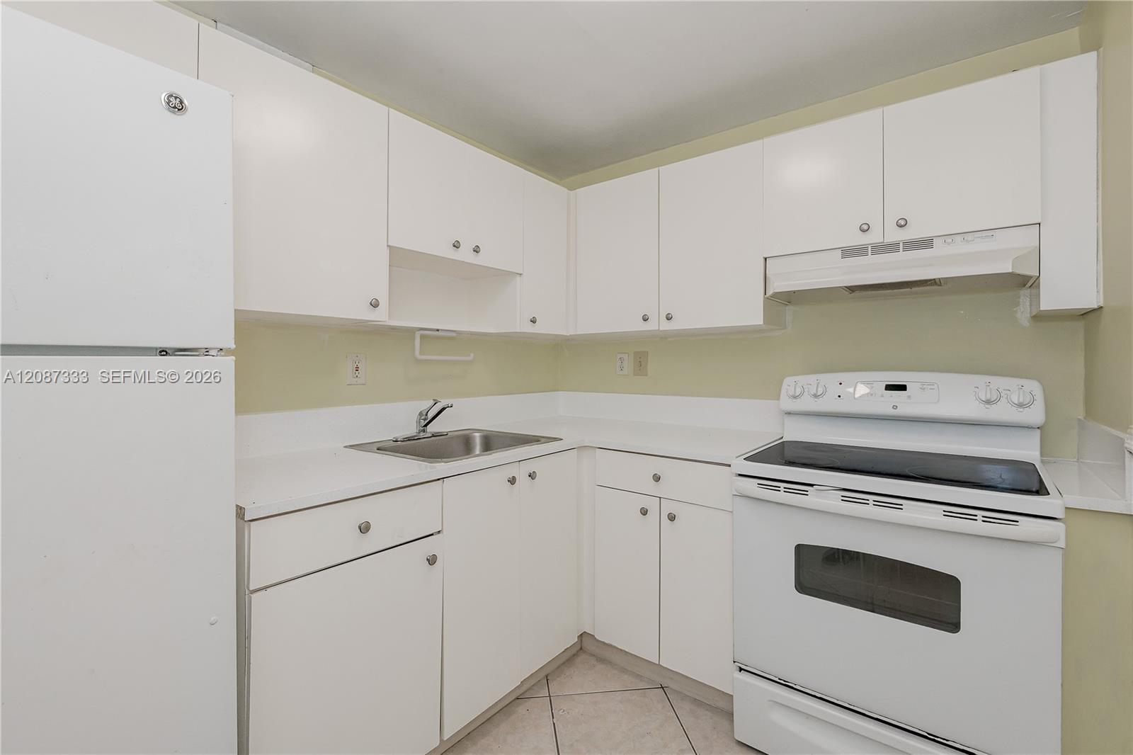 1725 W 60th Street
