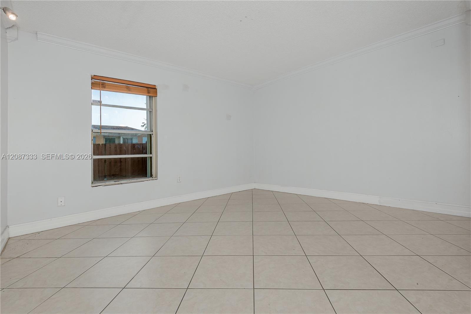 1725 W 60th Street