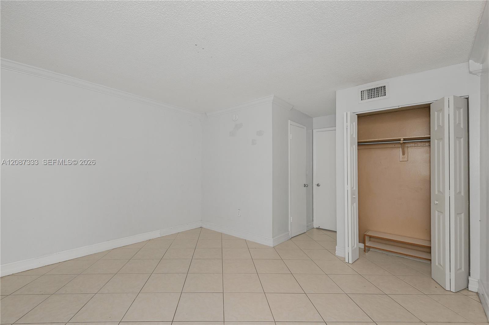 1725 W 60th Street