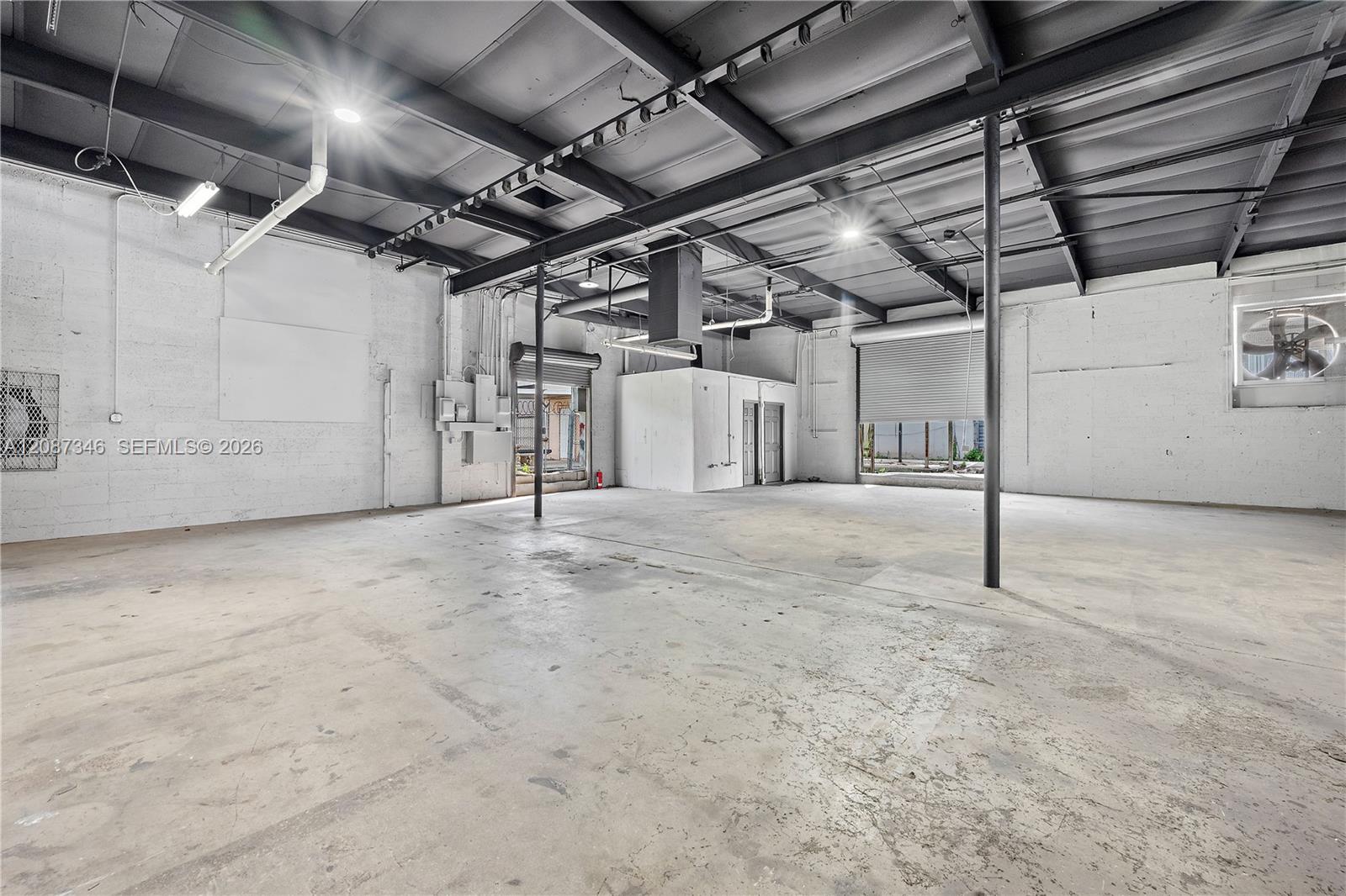 1050 E 24th Street