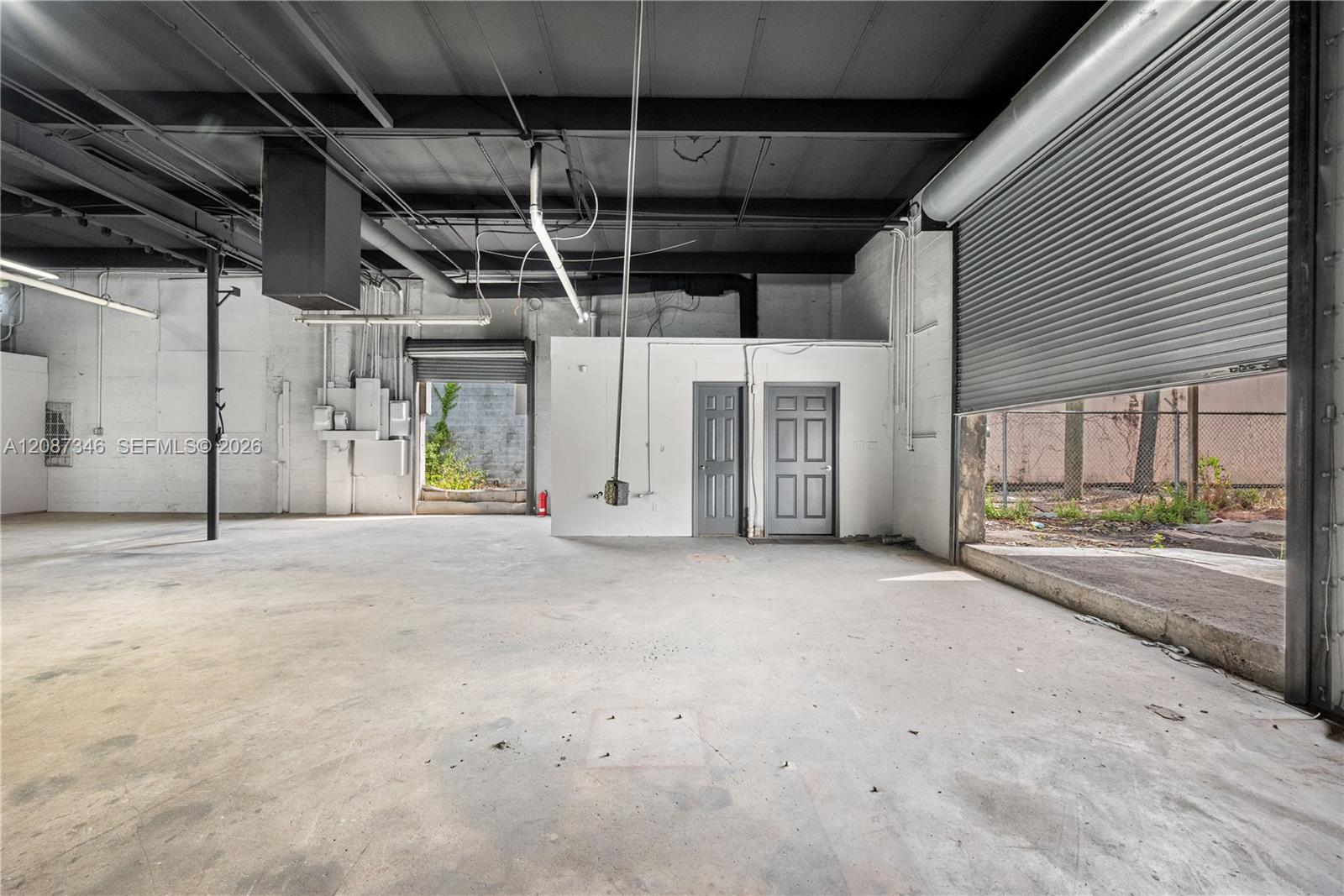 1050 E 24th Street