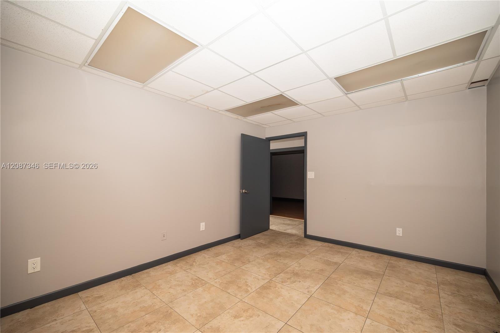 1050 E 24th Street