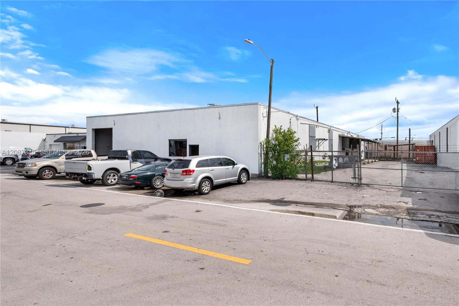 1050 E 24th Street
