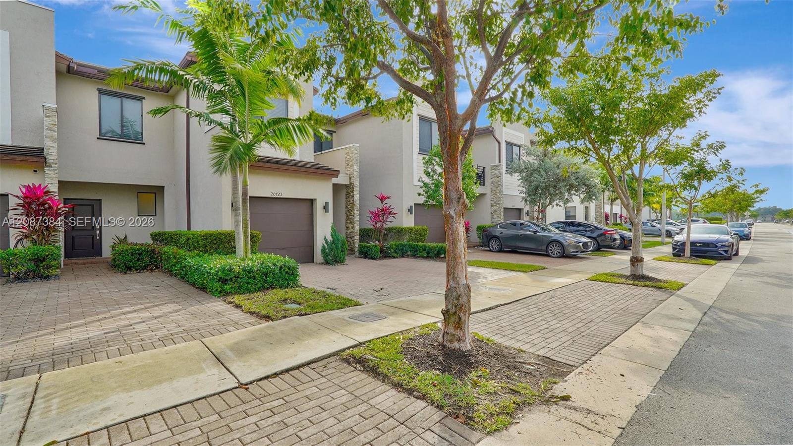 20725 NE 2nd Court