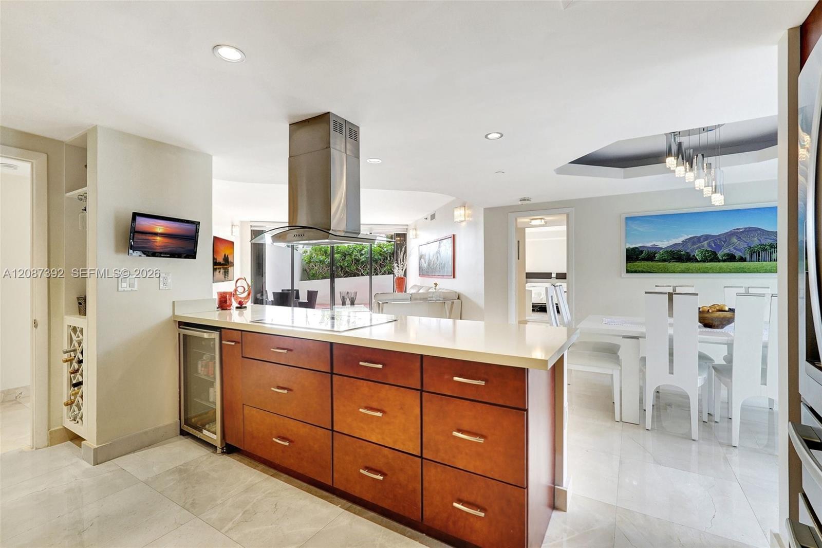 4000 Island Boulevard