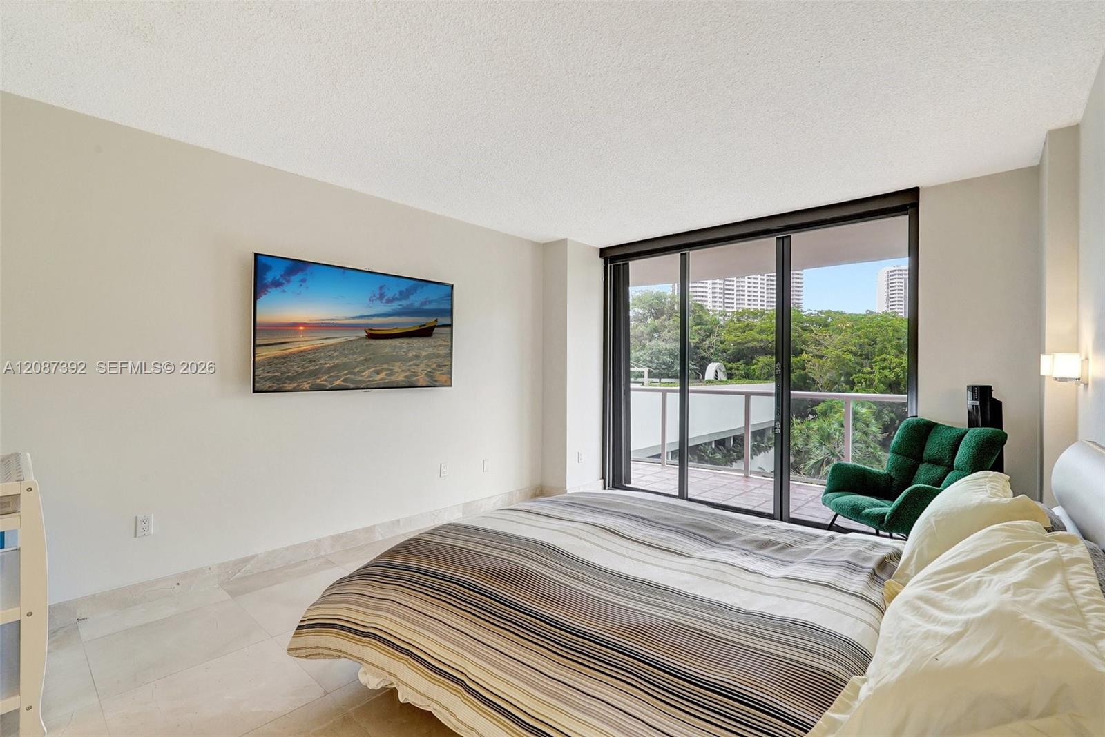 4000 Island Boulevard
