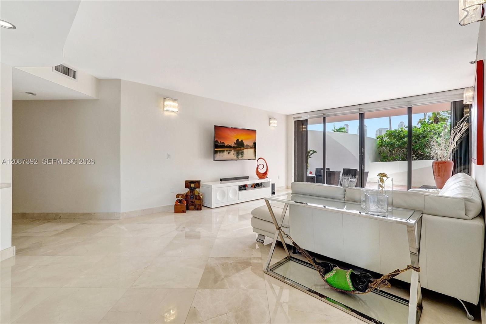 4000 Island Boulevard