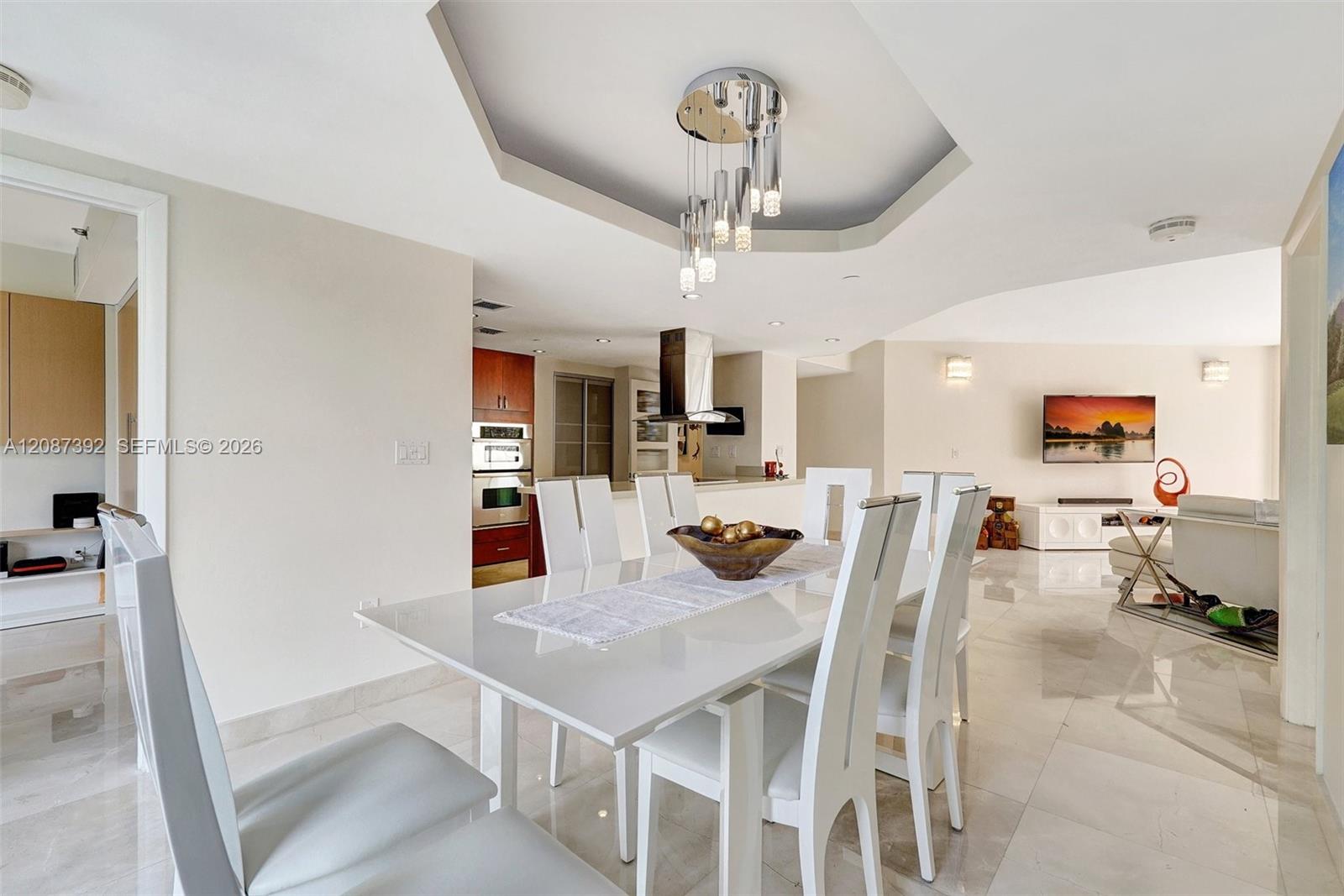4000 Island Boulevard