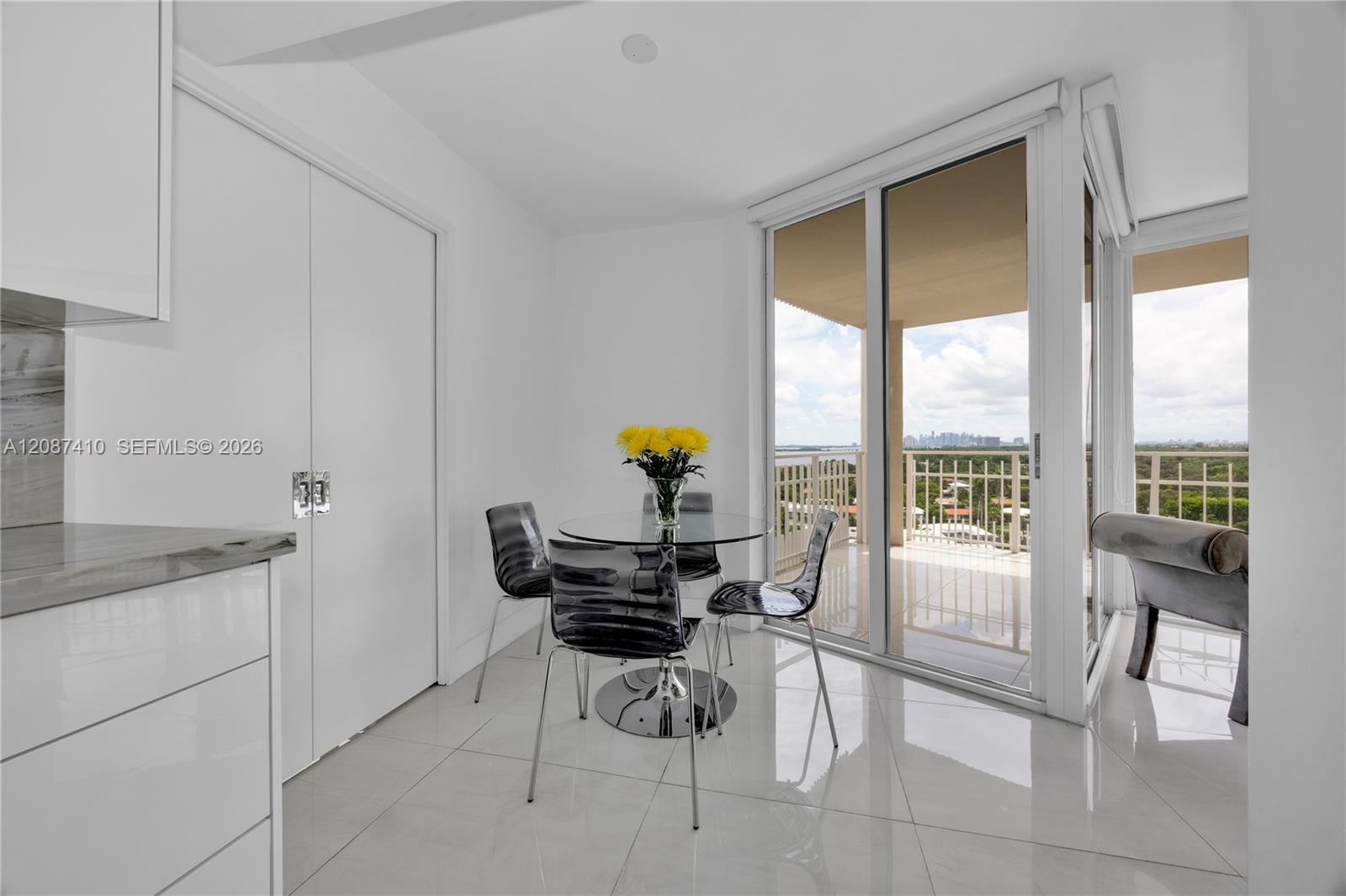 2000 Towerside Terrace