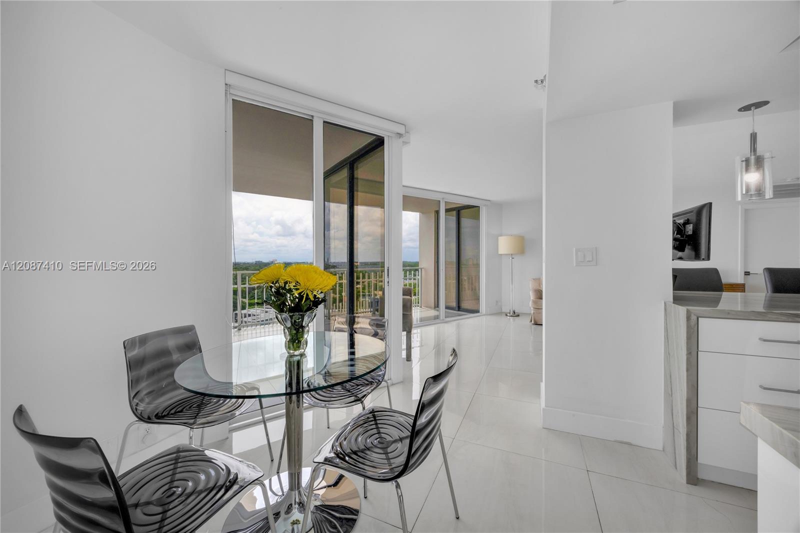 2000 Towerside Terrace