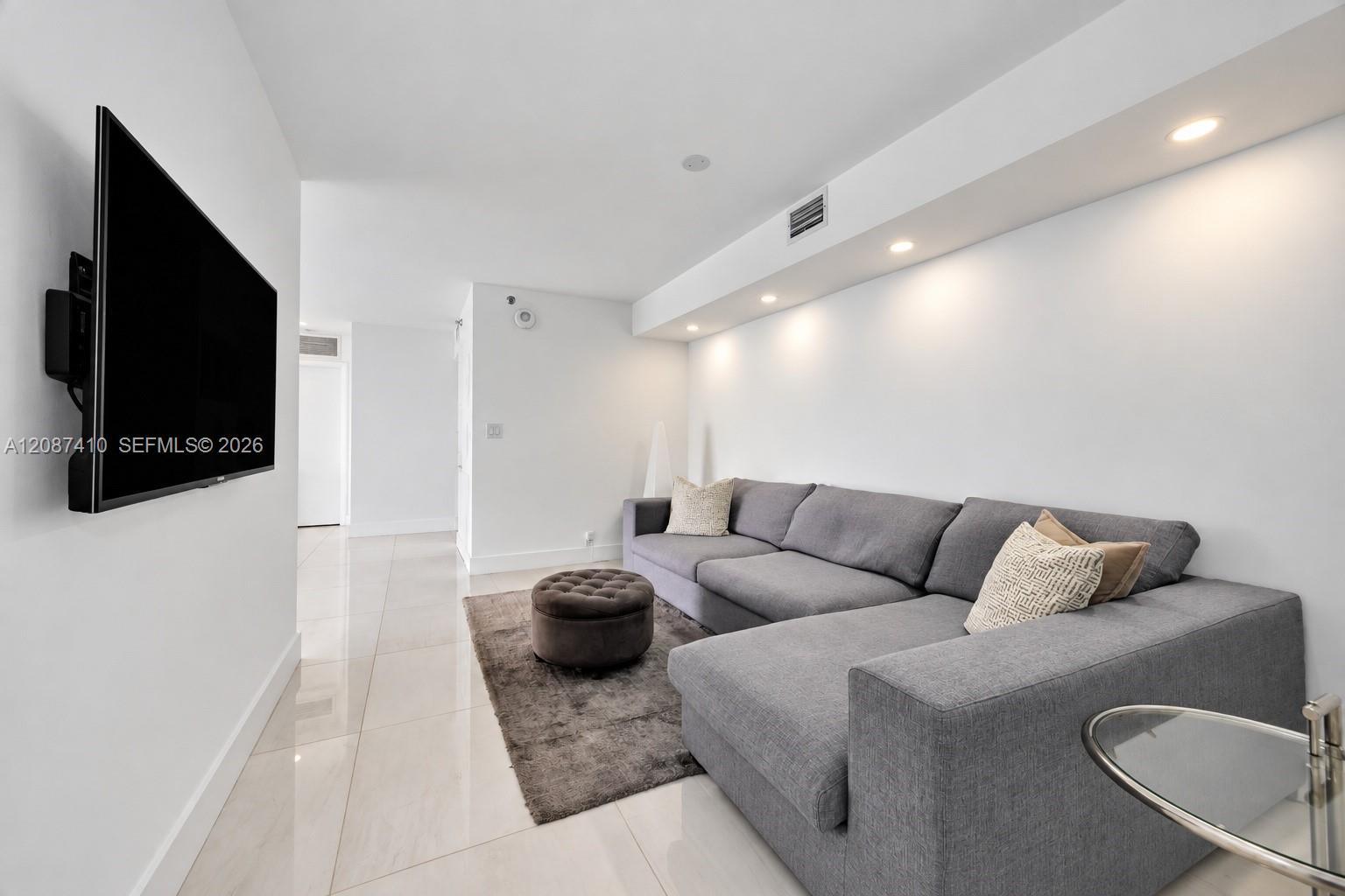 2000 Towerside Terrace