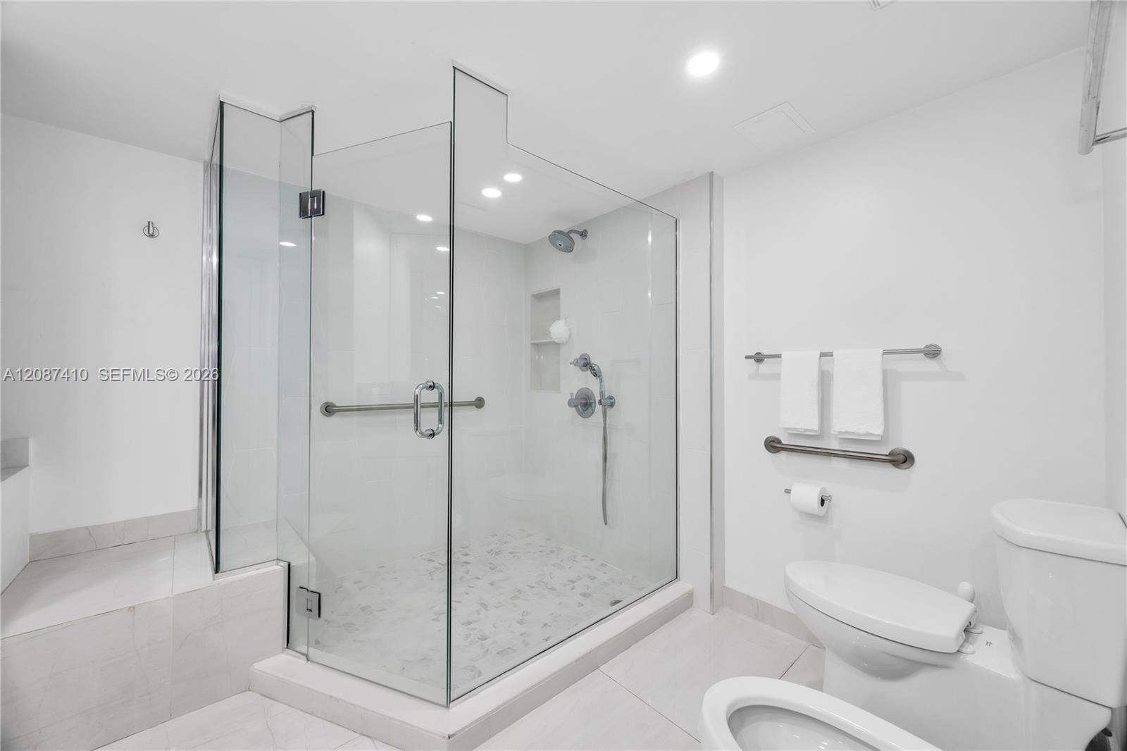 2000 Towerside Terrace