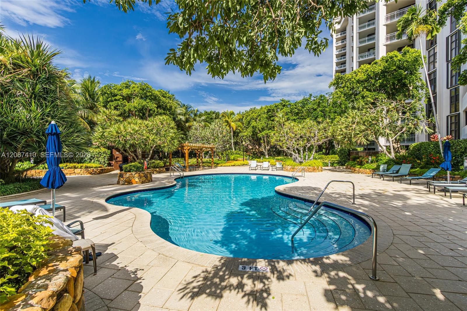 2000 Towerside Terrace