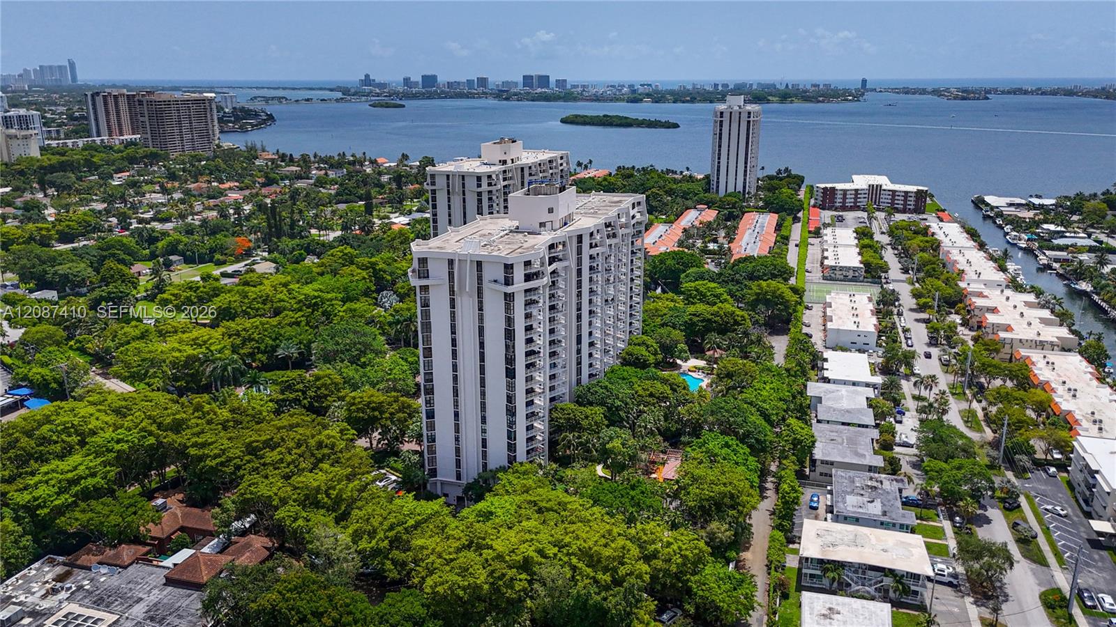 2000 Towerside Terrace