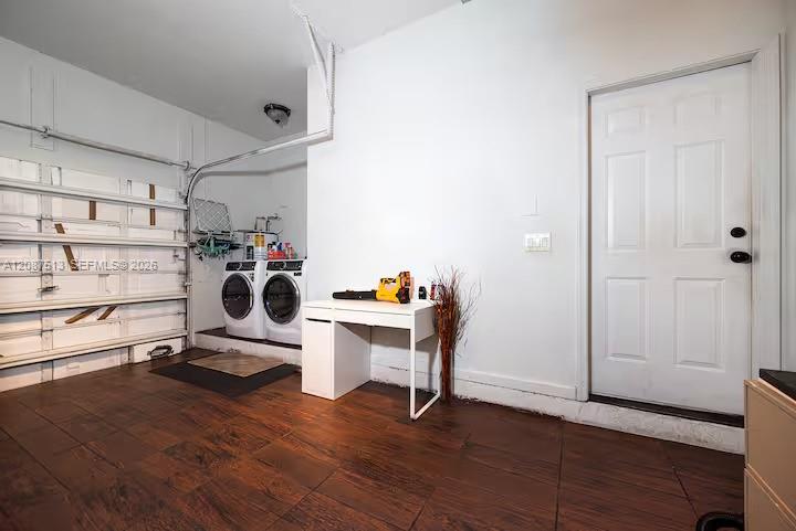 2327 NE 37th Terrace