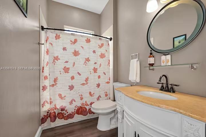 2327 NE 37th Terrace