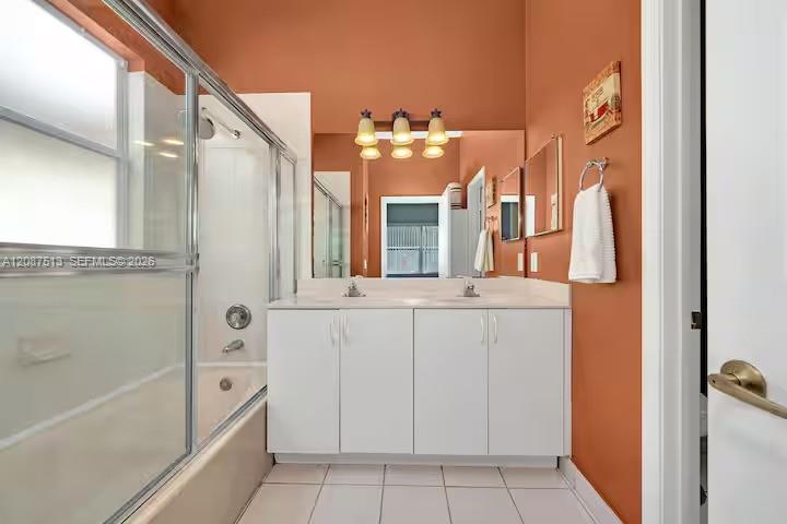 2327 NE 37th Terrace