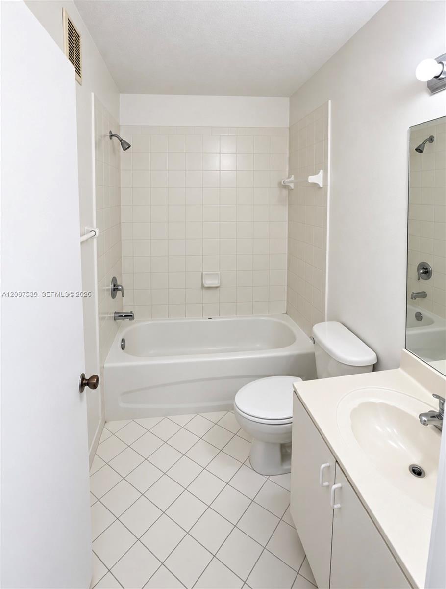 1250 SE 28th Court