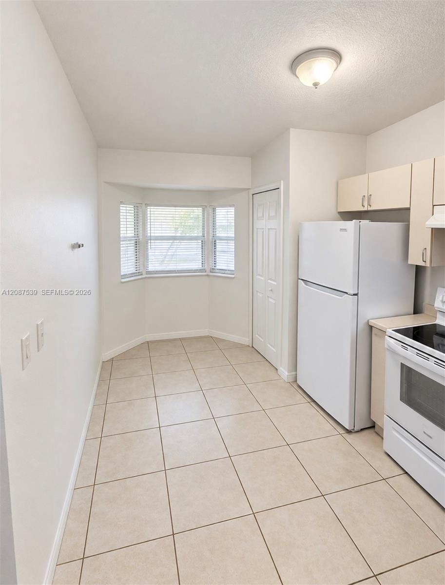1250 SE 28th Court