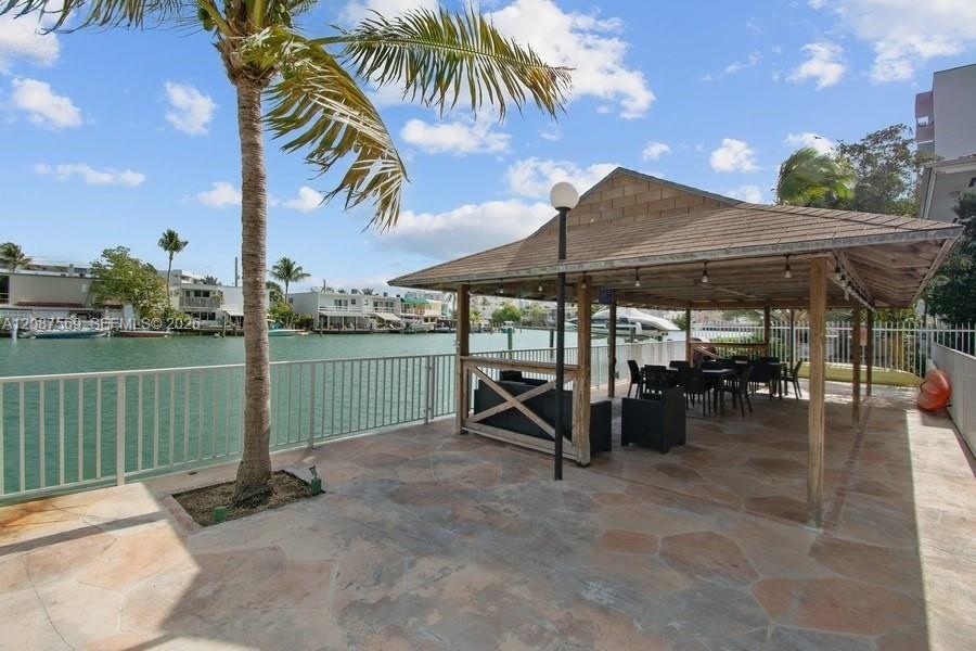 7207 Bay Drive gallery image #21