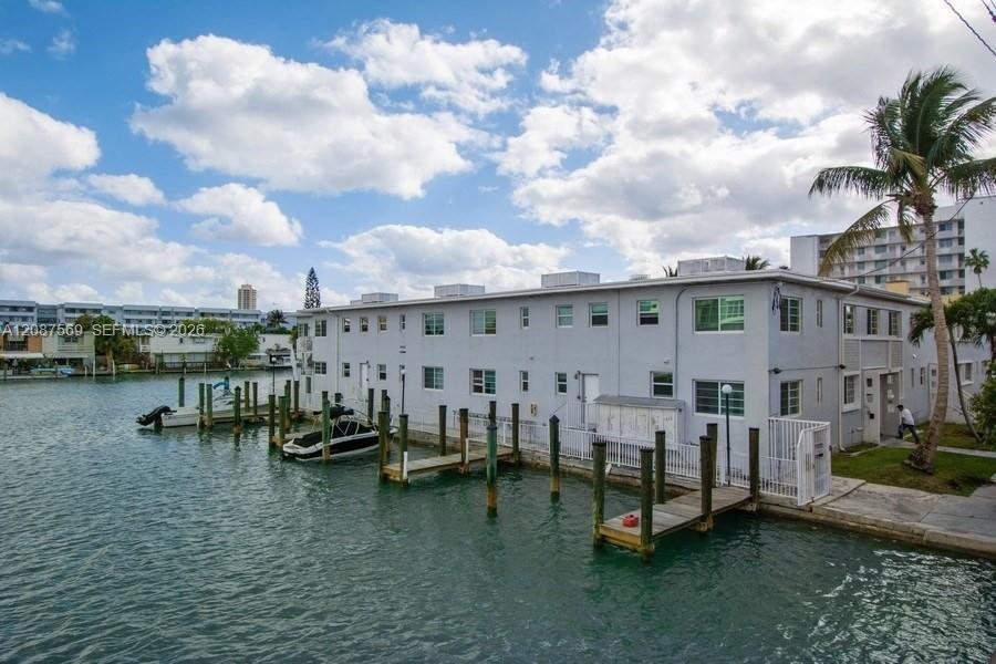 7207 Bay Drive gallery image #22
