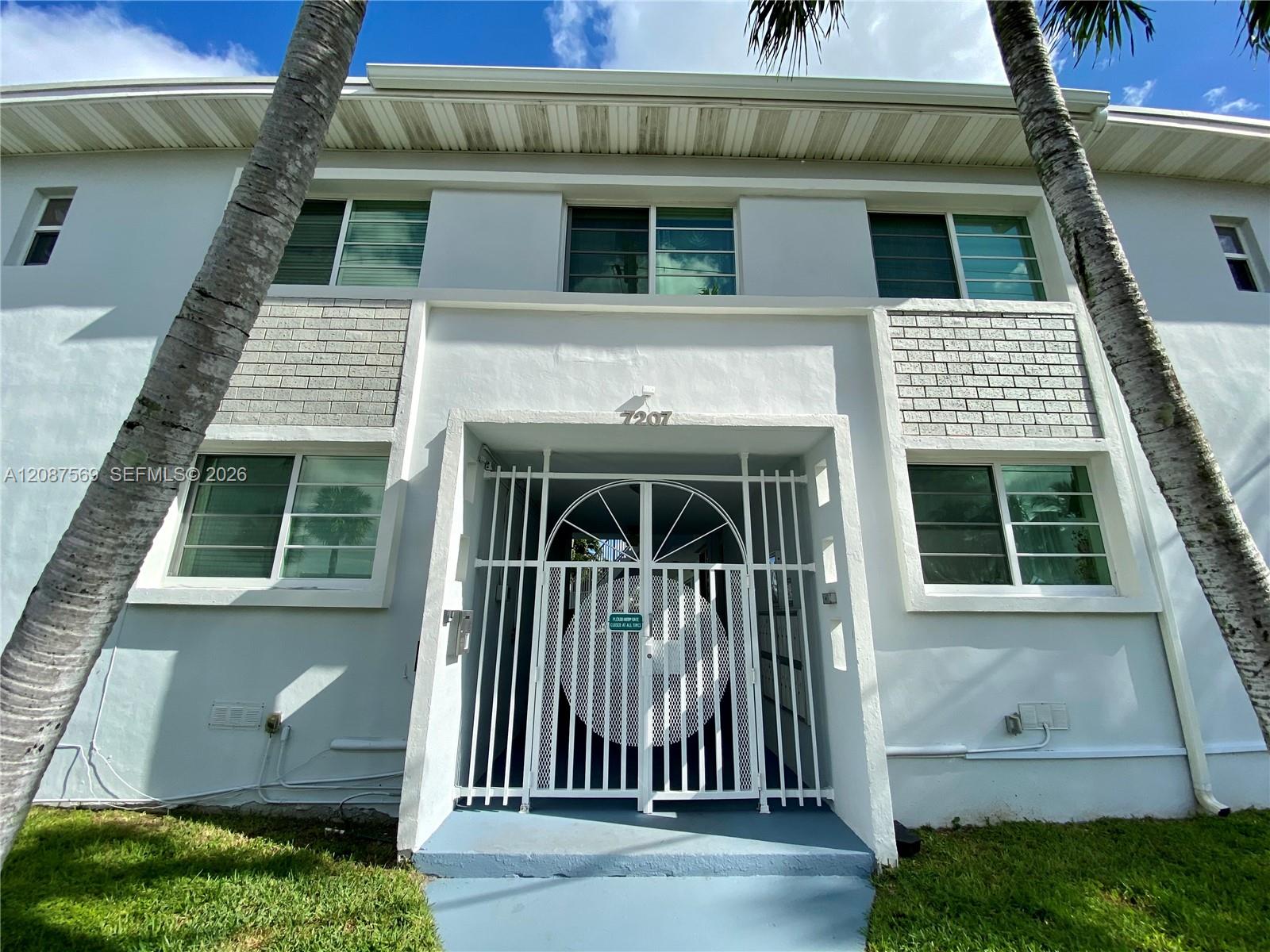 7207 Bay Drive gallery image #23