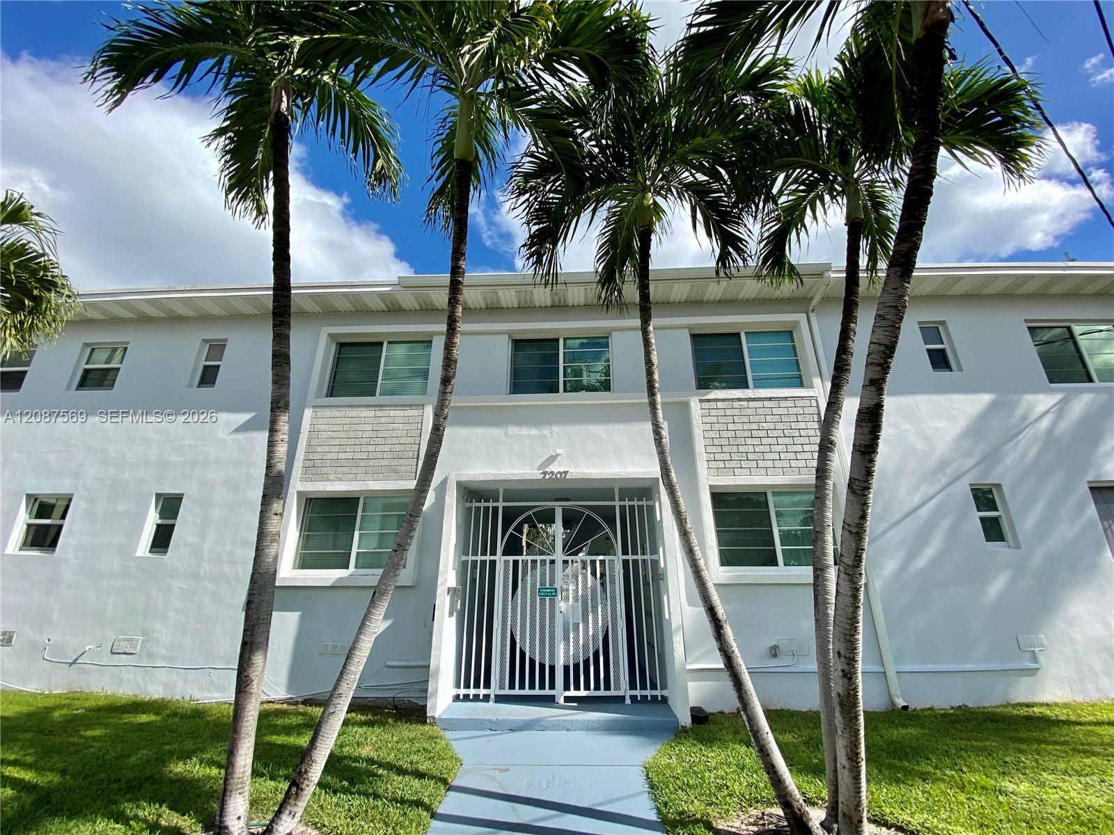 7207 Bay Drive gallery image #24