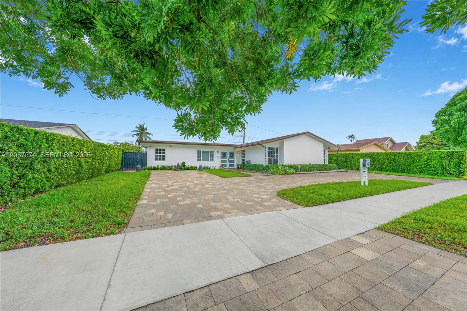 12311 SW 39th Terrace