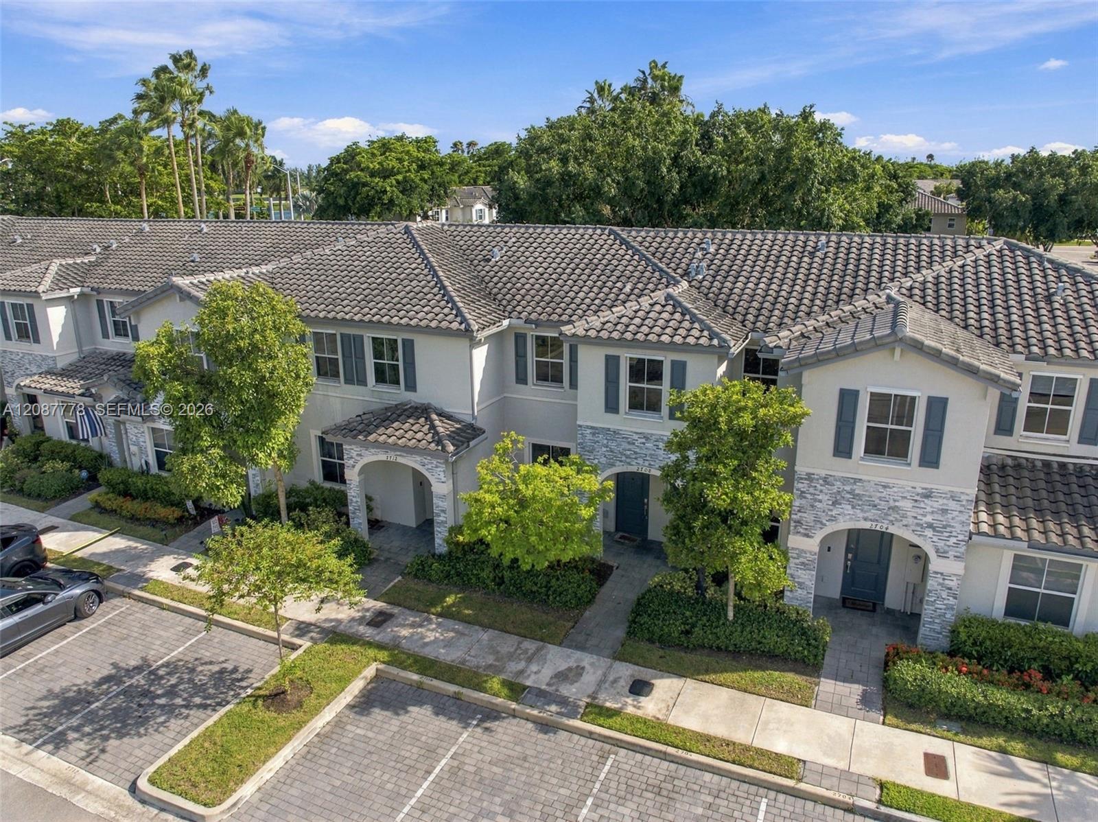 2708 SE 15th Court