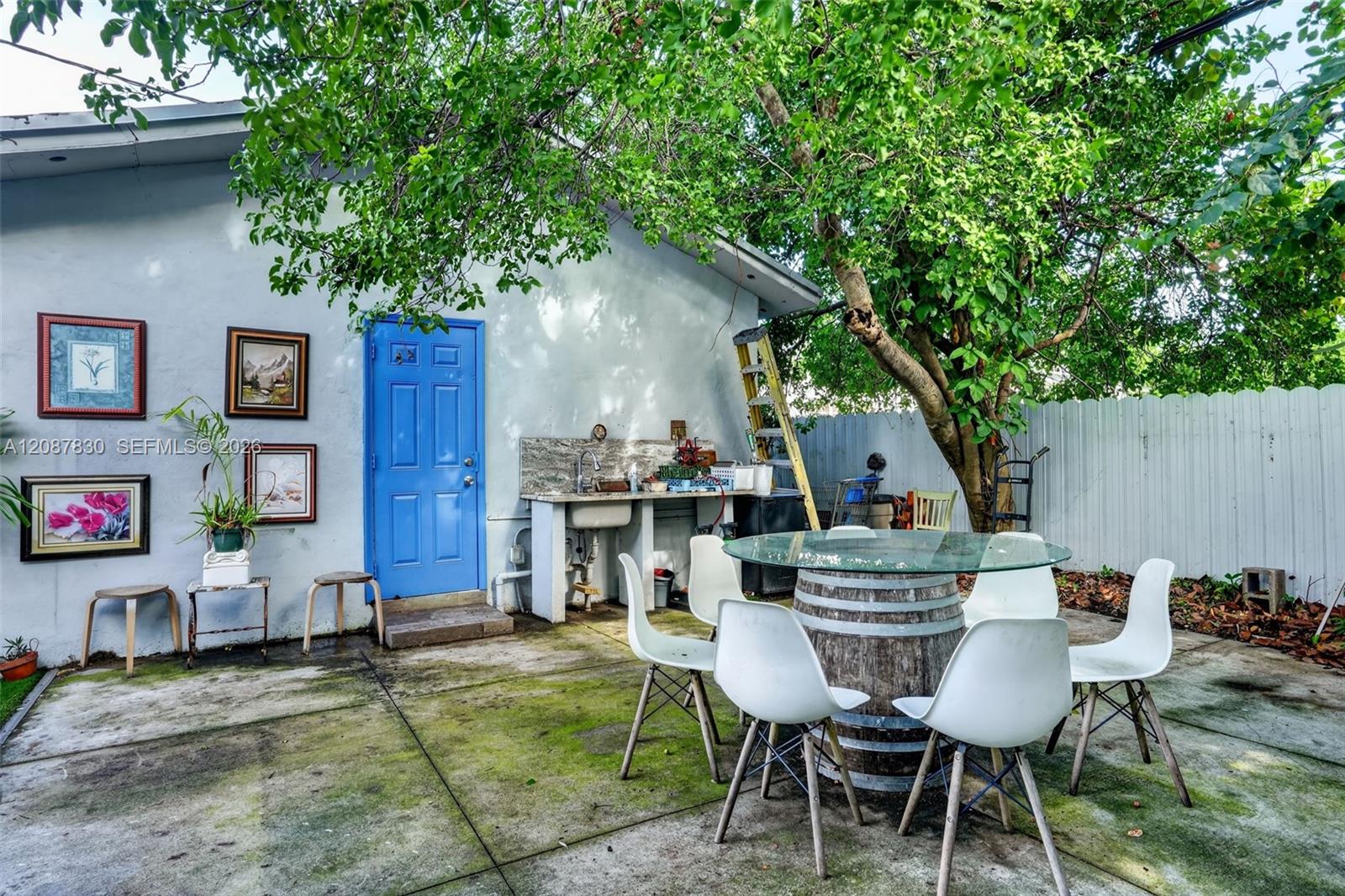 Restaurant Opportunity Restaurant Opportunity In The Heart Of Little Hava