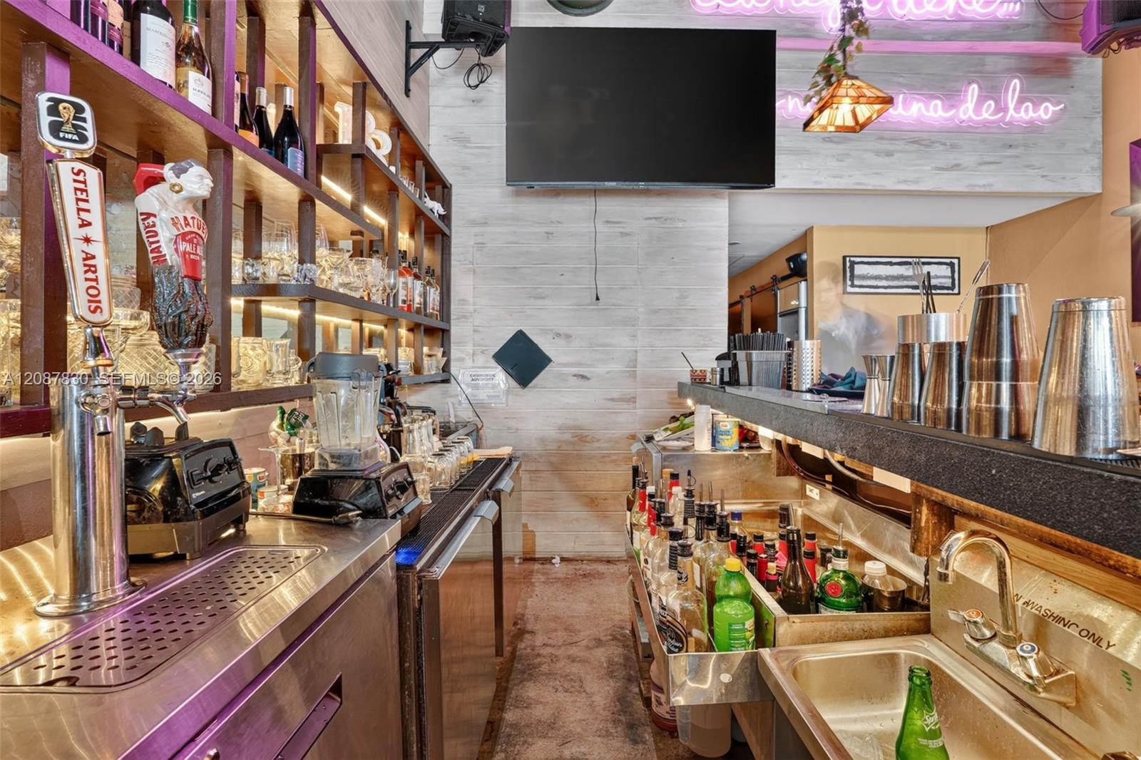 Restaurant Opportunity Restaurant Opportunity In The Heart Of Little Hava