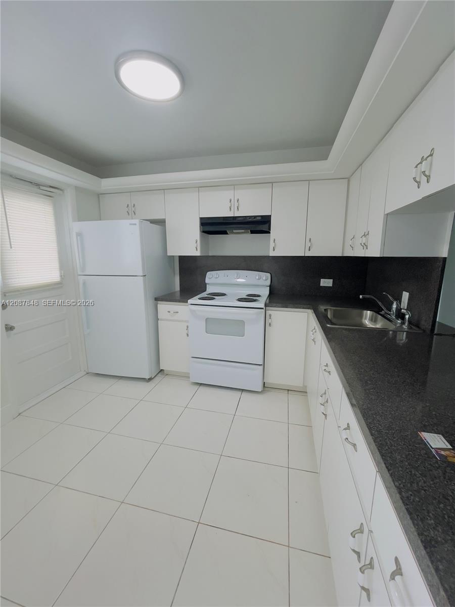 443 NE 195th Street
