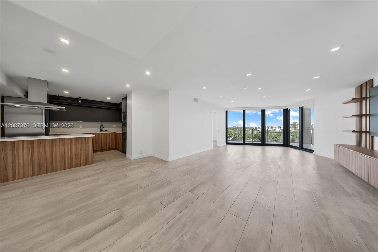 1000 Quayside Terrace
